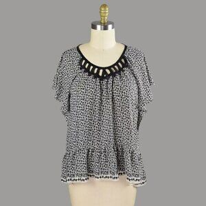 MAX STUDIO FLORAL CUT OUT FRONT PEPLUM BLOUSE TOP